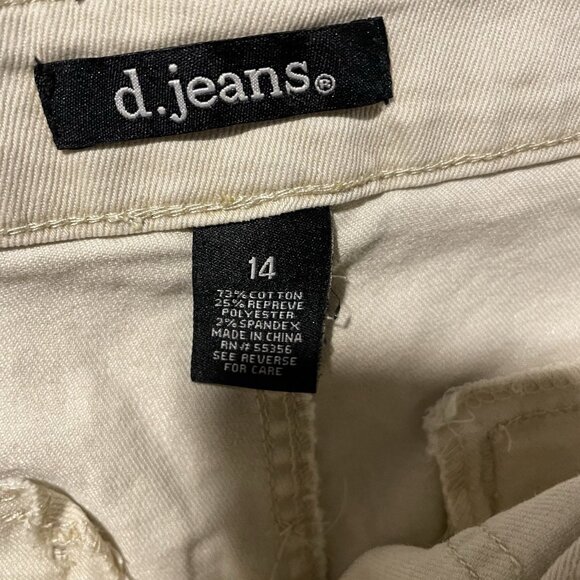 D. Jeans Shorts Womens 14 Plus Khaki Beige Mid Rise Casual Canvas Pockets - Picture 2 of 5
